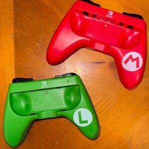 Nintendo Switch Joy-Con Controller Set - Mario & Luigi